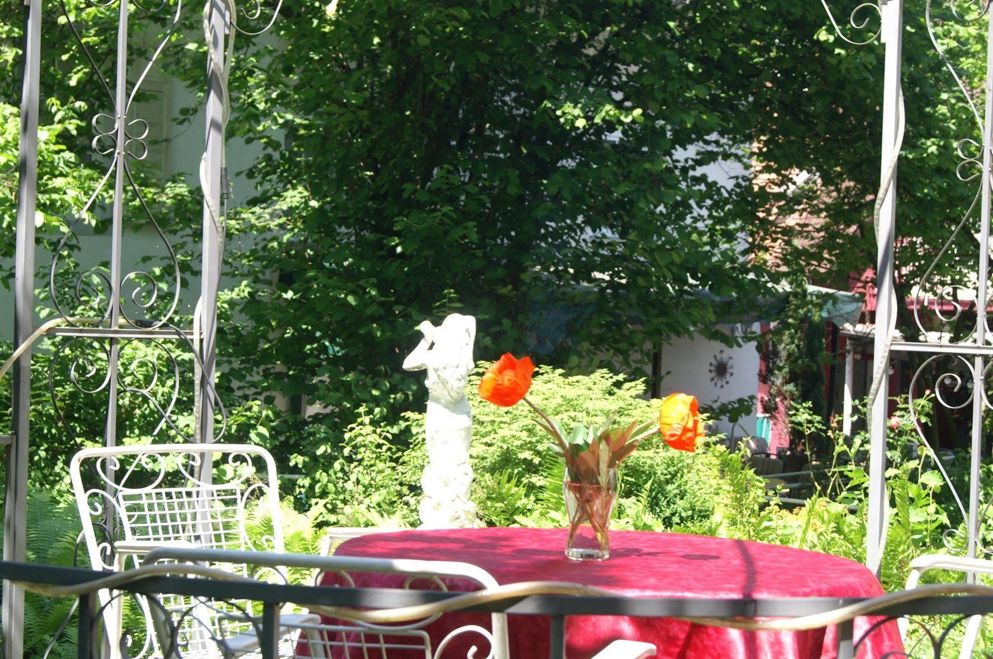 Hotel Yoga Jasmin Ehemals Hotel Eberhardt-Burghardt Badenweiler Kültér fotó